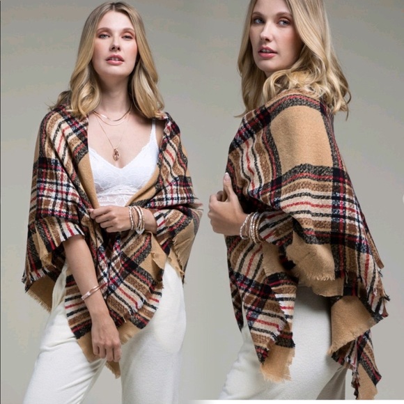 Ultra Soft Plaid Blanket Scarf – Cozy, Warm & Oversized – Last One Available! - Picture 3 of 4